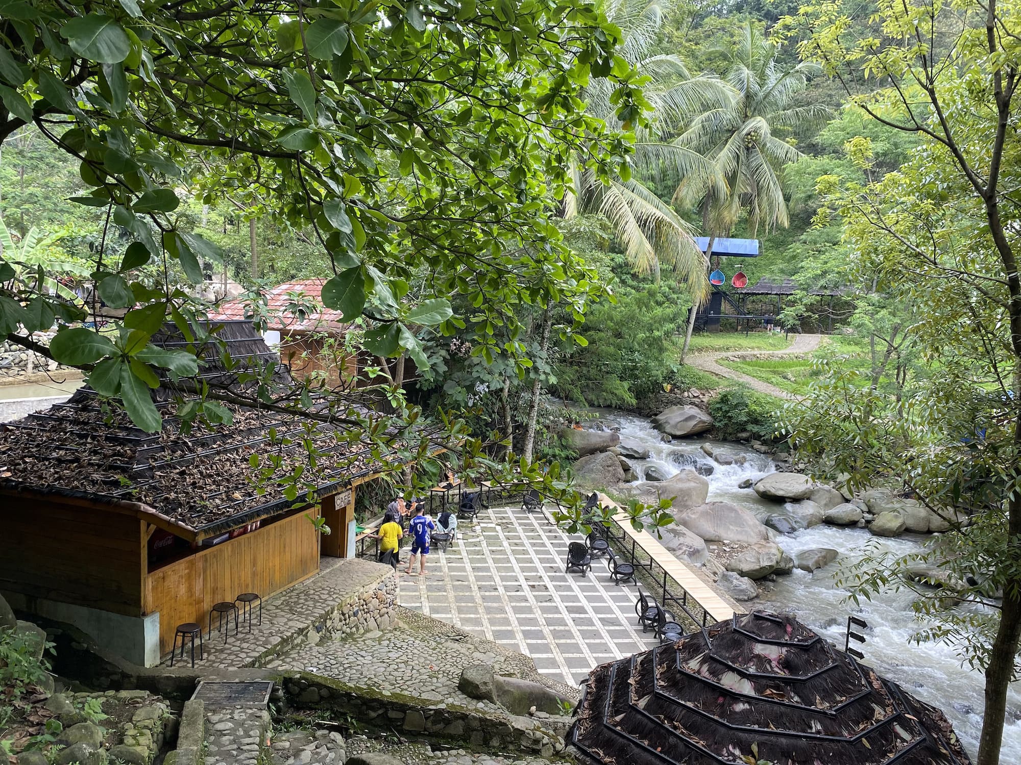 Glamping Area Alam River View Karawang