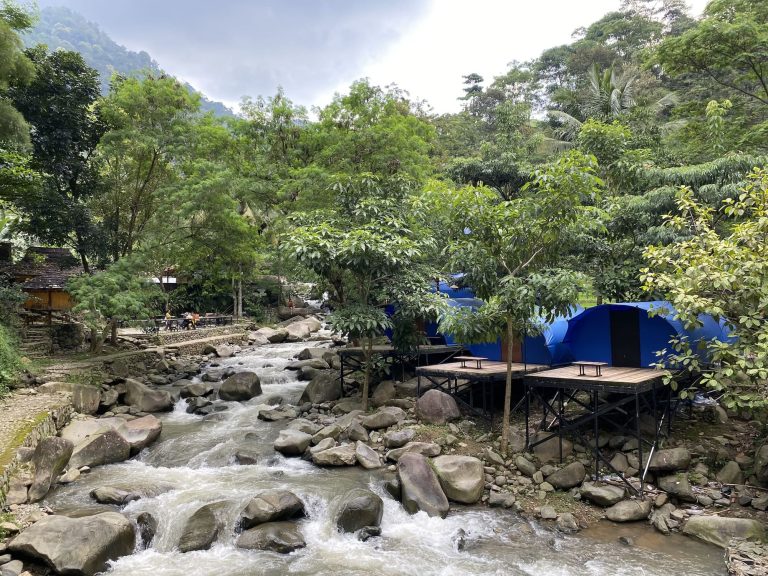 Camping Area Keluarga River View Karawang